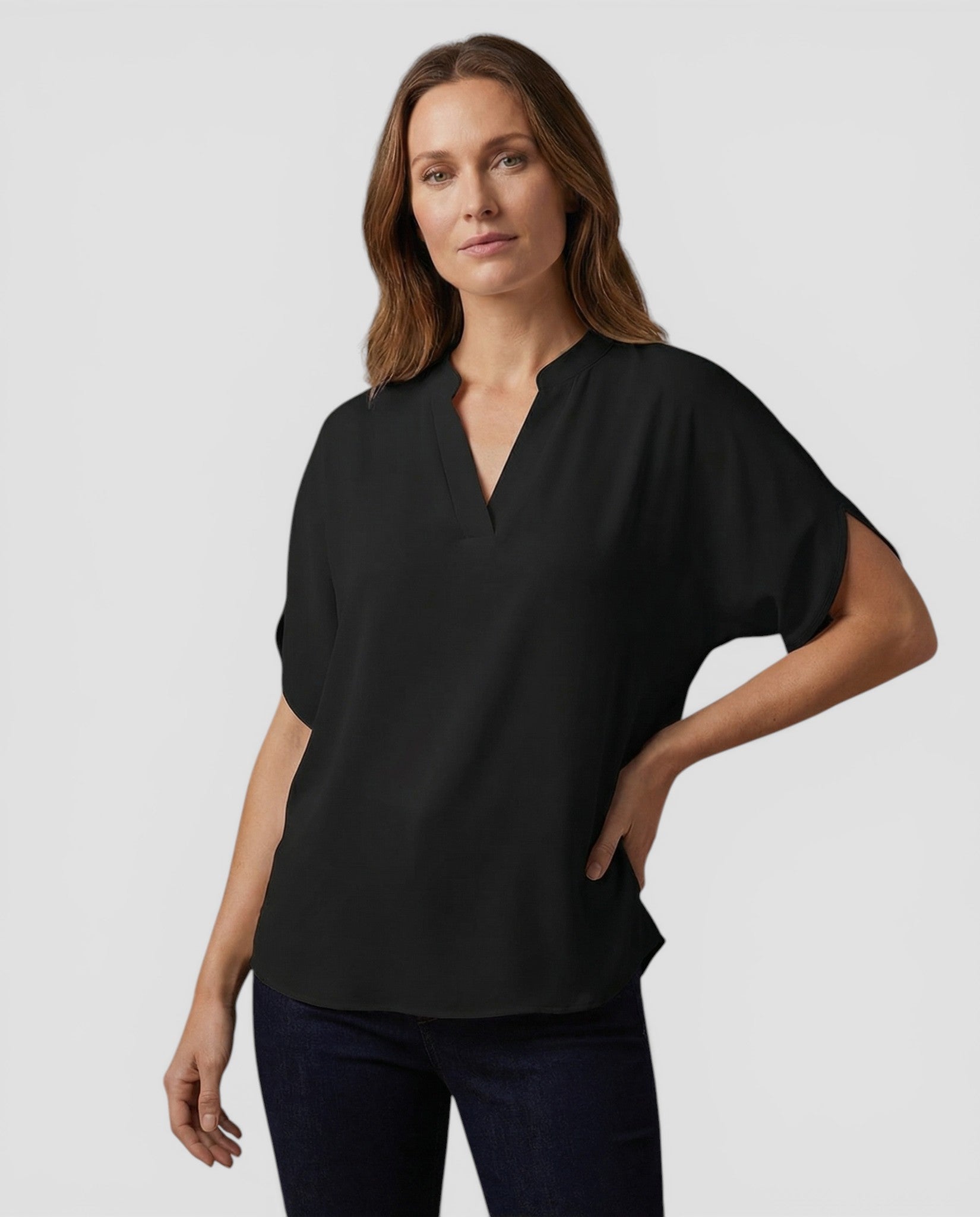 Jensen og Madsen | Dame Let Bluse V-Hals Komfortabel Løs Pasform