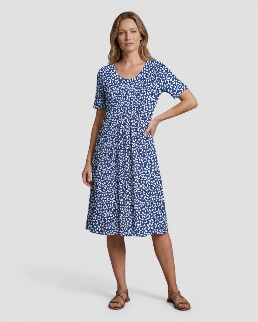 Jensen og Madsen | Dame Blomstret Sommerkjole Let og Komfortabel med Lommer