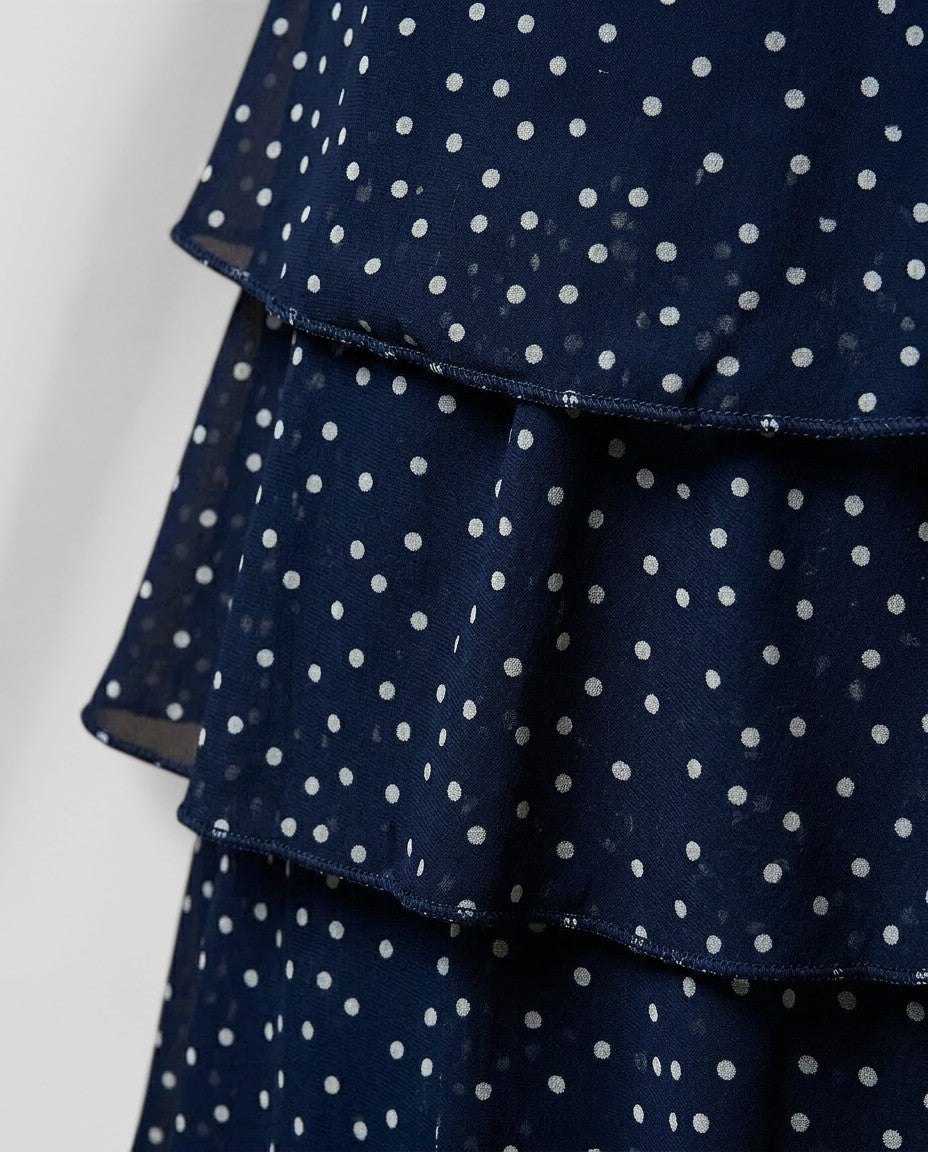 Jensen og Madsen | Dame Kjole med Prikker Let og Komfortabel Lagdelt Pasform