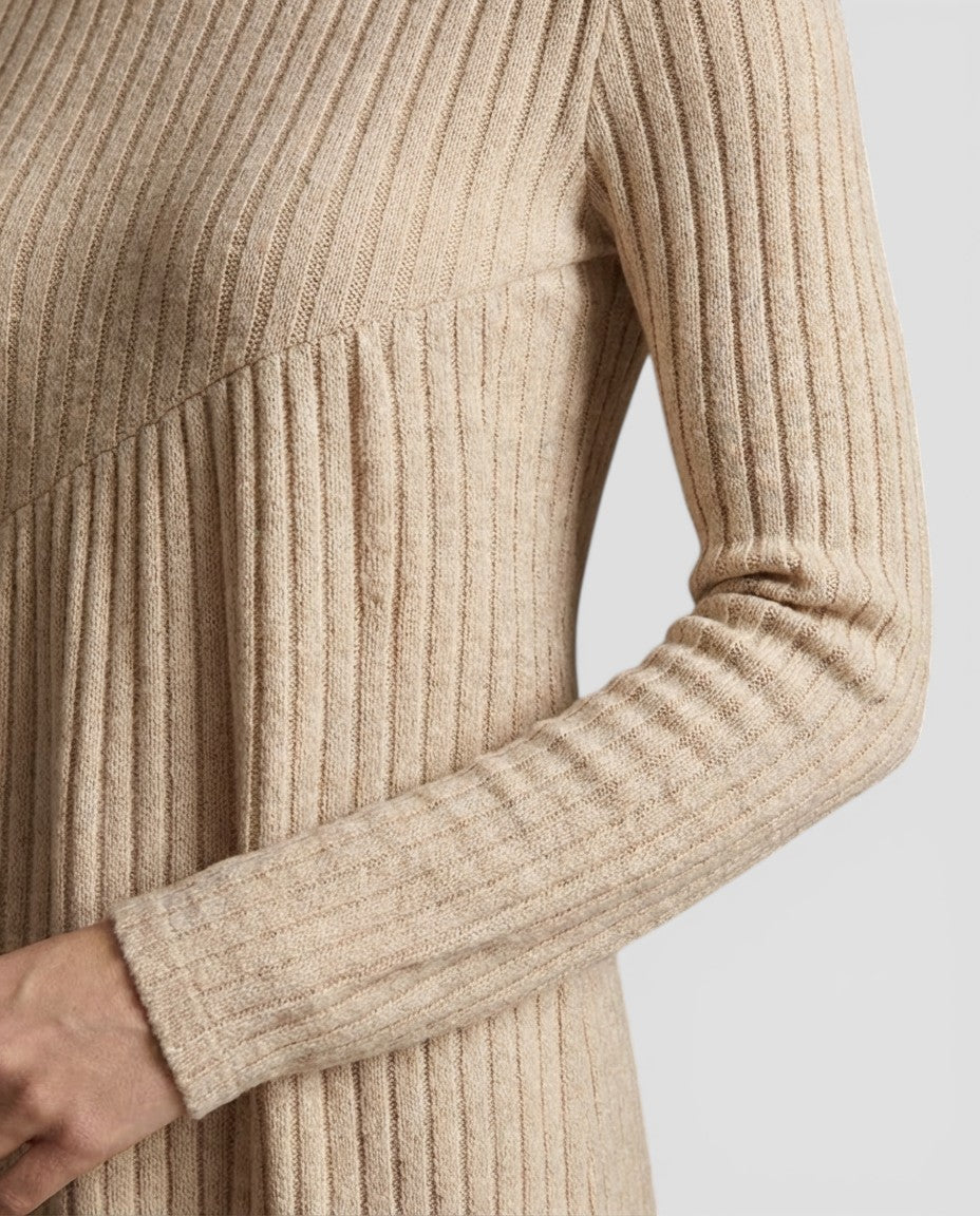 Jensen og Madsen | Dame Blød Kjole Let og Komfortabel Afslappet Pasform